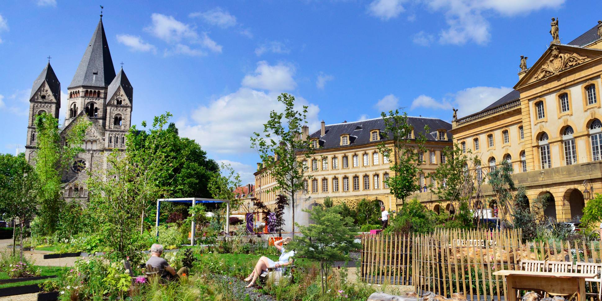 Temple Neuf place de la République Metz - LEMIGO VTC chauffeur privé Grand Est